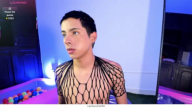 EstivenSallas online show from 09-16-25, 07:48