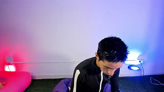 EstivenSallas online show from 09-17-25, 07:37