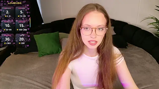 SallyPinkman online show from 10-10-25, 10:03