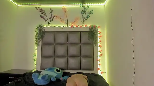 abbiecollins js online show from 02-24-26, 04:21