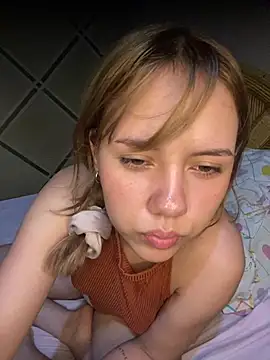 coupleyys online show from 06-12-26, 09:46