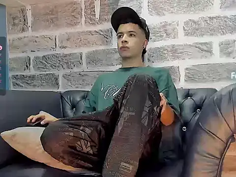 kevinn blue1 online show from 09-18-25, 10:23