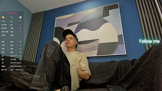 kevinn blue1 online show from 10-09-25, 08:18