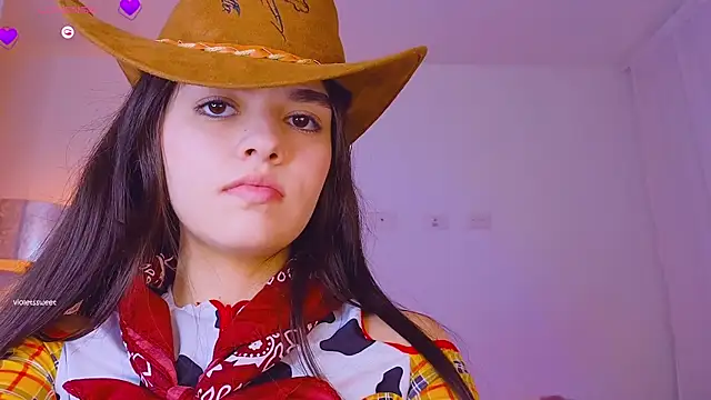 Snapshot of violetssweet chatting on 10-09-25, 02:53 violetssweet online show from 10-09-25, 02:53