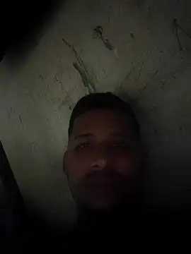 Snapshot of faller26 chatting on 09-14-25, 01:16 faller26 online show from 09-14-25, 01:16