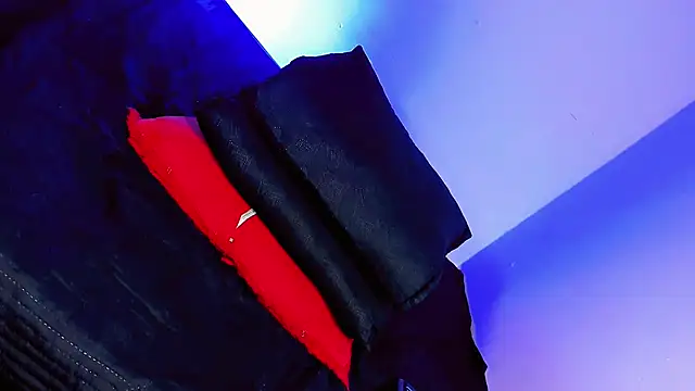 daniela dolls online show from 04-18-26, 07:07