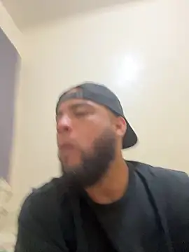 LeoPR00 online show from 10-17-25, 03:20