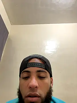 LeoPR00 online show from 10-18-25, 06:37