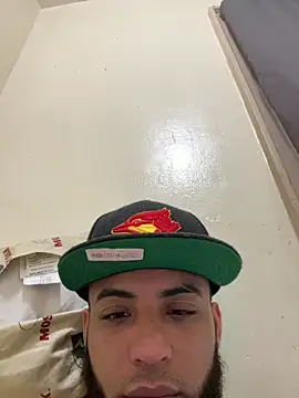 LeoPR00 online show from 10-25-25, 01:18