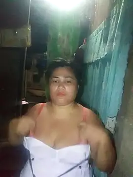 Snapshot of slutty_pinay12 chatting on 10-15-25, 05:24 slutty pinay12 online show from 10-15-25, 05:24