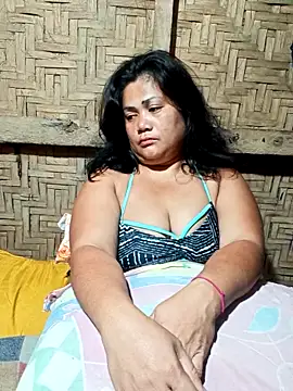 Snapshot of slutty_pinay12 chatting on 11-11-25, 04:07 slutty pinay12 online show from 11-11-25, 04:07