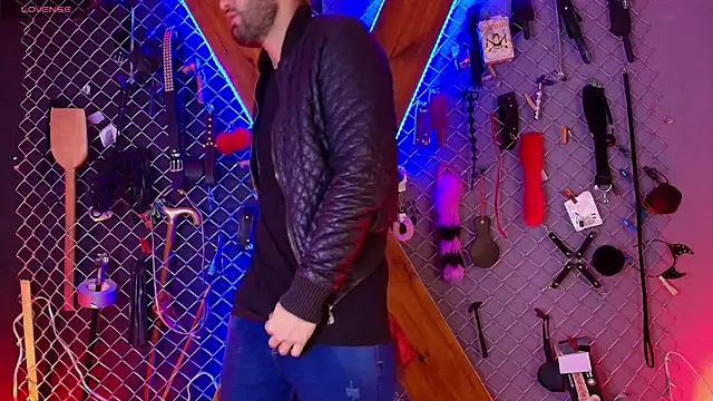 Dmorningstar bdsm online show from 10-31-25, 01:34