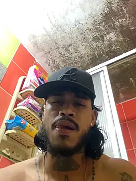 Snapshot of bergotaxxxx chatting on 09-26-25, 01:31 bergotaxxxx online show from 09-26-25, 01:31