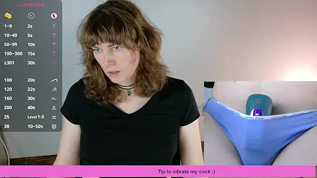 Snapshot of tsellieryder chatting on 12-18-25, 12:27 tsellieryder online show from 12-18-25, 12:27