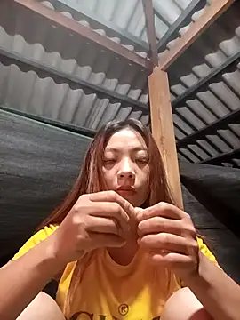 Snapshot of -Miu-98 chatting on 10-17-25, 10:01 -Miu-98 online show from 10-17-25, 10:01