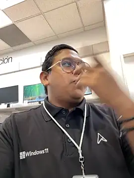 Snapshot of dannybs05 chatting on 09-18-25, 09:39 dannybs05 online show from 09-18-25, 09:39