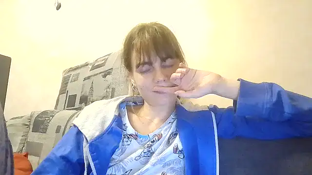 Snapshot of Loriven chatting on 09-30-25, 07:30 Loriven online show from 09-30-25, 07:30