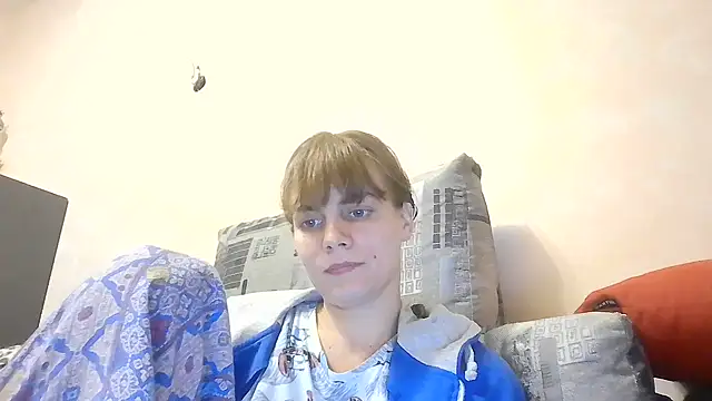 Snapshot of Loriven chatting on 10-01-25, 07:20 Loriven online show from 10-01-25, 07:20