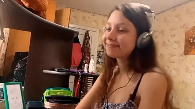 QutieDaSweet online show from 09-29-25, 05:23