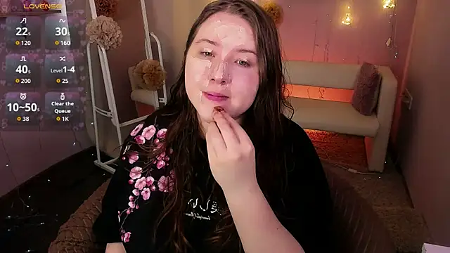 Snapshot of Selena_Muse chatting on 05-31-26, 01:18 Selena Muse online show from 05-31-26, 01:18