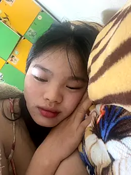 Snapshot of Han20252 chatting on 10-18-25, 08:04 Han20252 online show from 10-18-25, 08:04