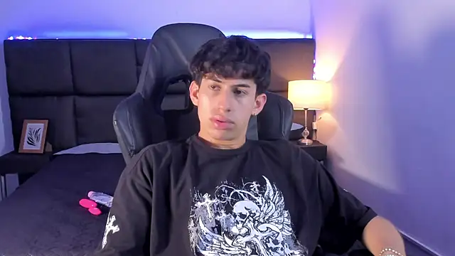 Aaron Spencer13 online show from 10-01-25, 06:36