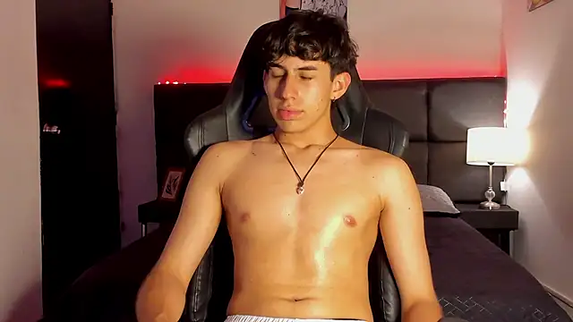 Aaron Spencer13 online show from 10-02-25, 07:21