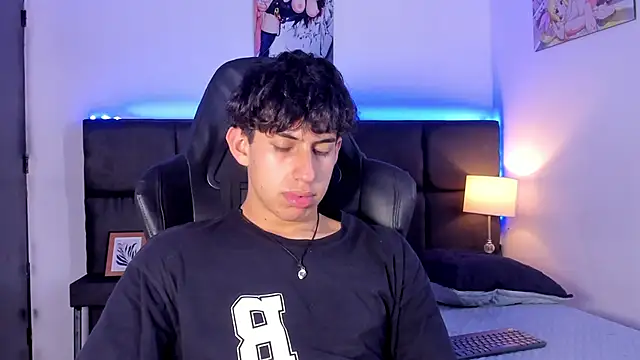 Aaron Spencer13 online show from 10-07-25, 06:16