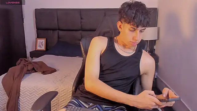 Aaron Spencer13 online show from 10-23-25, 07:56