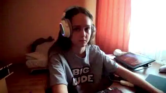 SharybbFace online show from 09-17-25, 01:46