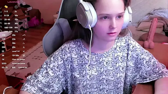 SharybbFace online show from 04-21-26, 03:17