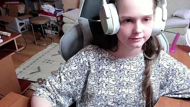 SharybbFace online show from 04-28-26, 03:06