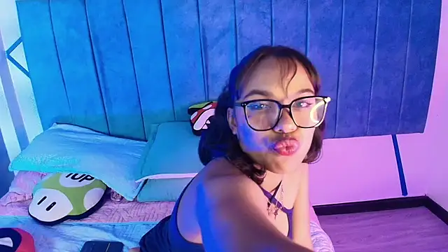 Snapshot of Dakashyten chatting on 12-04-25, 03:49 Dakashyten online show from 12-04-25, 03:49