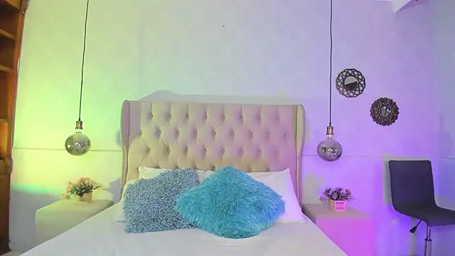 cloehill  online show from 10-13-25, 11:32