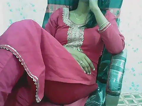Snapshot of short_girl_ chatting on 03-25-26, 10:38 short girl online show from 03-25-26, 10:38