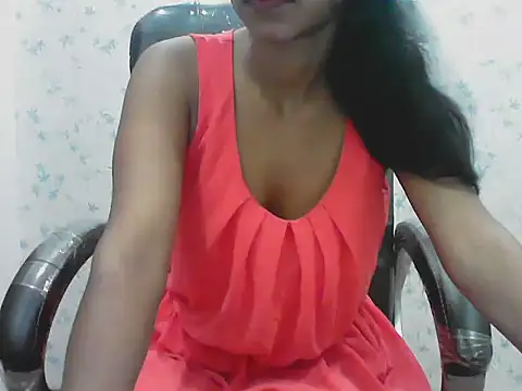 Snapshot of short_girl_ chatting on 05-23-26, 04:44 short girl online show from 05-23-26, 04:44