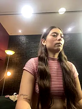 Snapshot of Lizzie_Collin chatting on 09-27-25, 04:01 Lizzie Collin online show from 09-27-25, 04:01