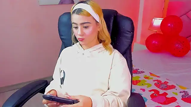 ChloeLaurentt online show from 02-25-26, 02:37