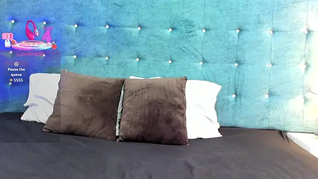 Snapshot of LiilyAdams chatting on 11-15-25, 08:16 LiilyAdams online show from 11-15-25, 08:16