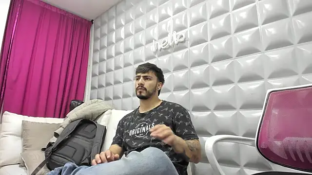 Jack Daniel   online show from 10-20-25, 01:00