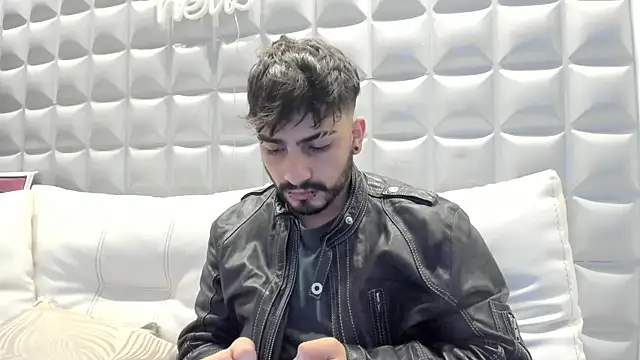 Jack Daniel   online show from 11-08-25, 06:29