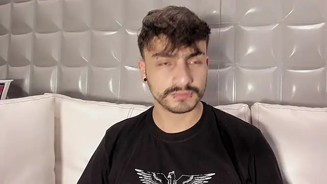 Jack Daniel   online show from 11-23-25, 11:37