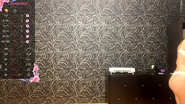 Snapshot of GemmaGunter chatting on 11-06-25, 08:10 GemmaGunter online show from 11-06-25, 08:10