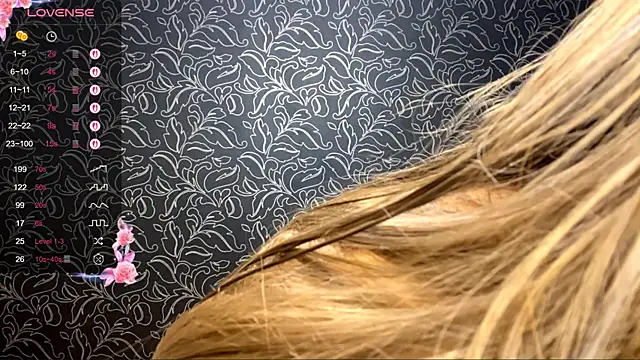 Snapshot of GemmaGunter chatting on 11-11-25, 08:09 GemmaGunter online show from 11-11-25, 08:09