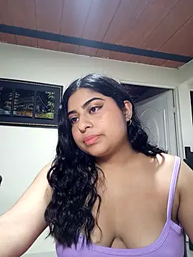 TifanieJones online show from 10-24-25, 07:27