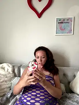 Snapshot of BarbieKarly chatting on 09-23-25, 07:39 BarbieKarly online show from 09-23-25, 07:39