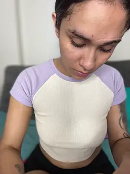 Isabella-Teen online show from 12-19-25, 01:56