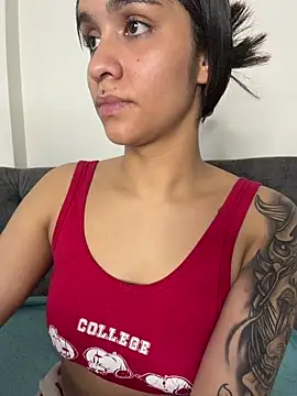 Isabella-Teen online show from 01-06-26, 02:15