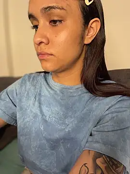 Isabella-Teen online show from 01-10-26, 02:24