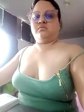 Chiki hot92 online show from 10-02-25, 08:27